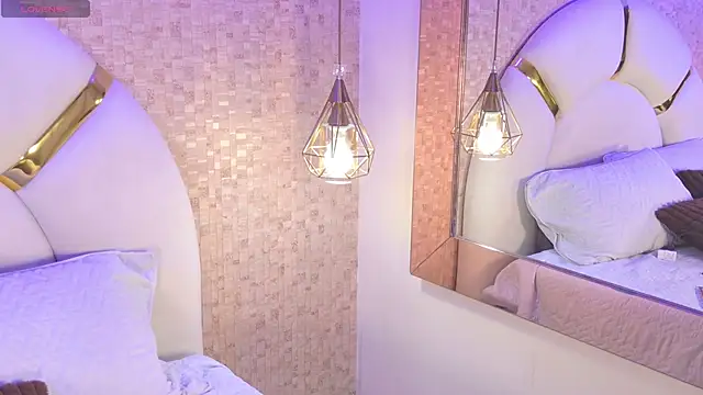 Snapshot of paulina_cano chatting on October 20, 7:14 pm paulina cano online show from October 20, 7:14 pm