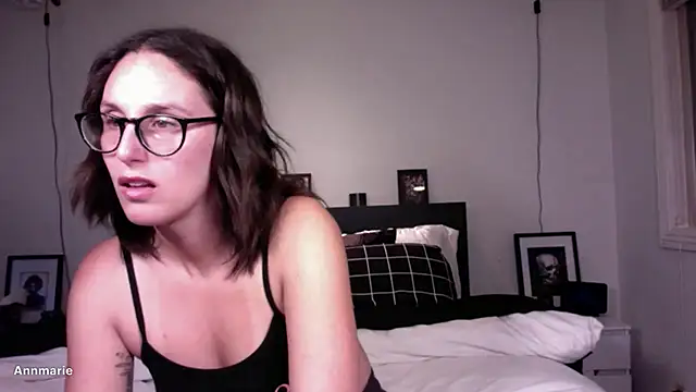 annmarieferrara online show from April 22, 2:47 am