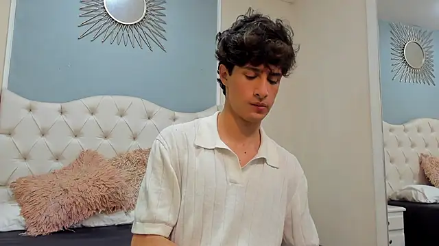 Snapshot of Xam_Collen chatting on November 25, 3:34 pm Xam Collen online show from November 25, 3:34 pm