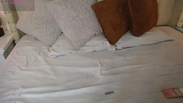 bycandy  online show from February 17, 1:07 pm