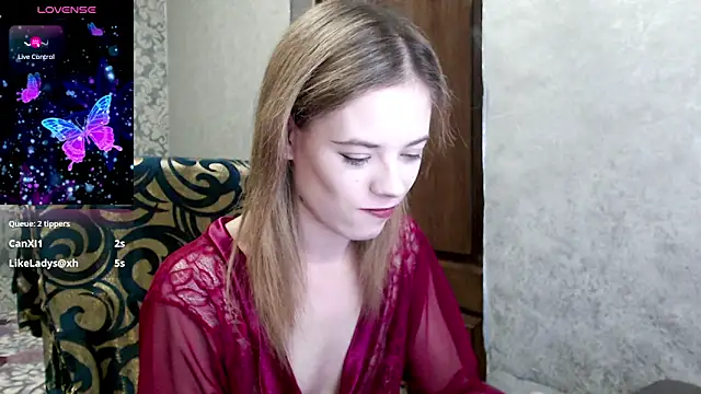 Snapshot of Kate__Loves chatting on November 17, 7:19 pm Kate Loves online show from November 17, 7:19 pm