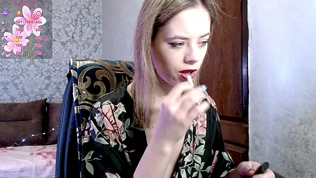 Snapshot of Kate__Loves chatting on February 9, 8:35 pm Kate Loves online show from February 9, 8:35 pm