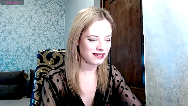 Snapshot of Kate__Loves chatting on April 22, 7:37 pm Kate Loves online show from April 22, 7:37 pm