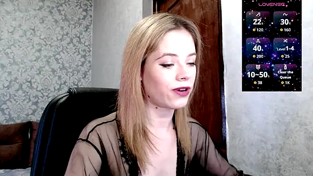 Snapshot of Kate__Loves chatting on May 9, 7:08 pm Kate Loves online show from May 9, 7:08 pm