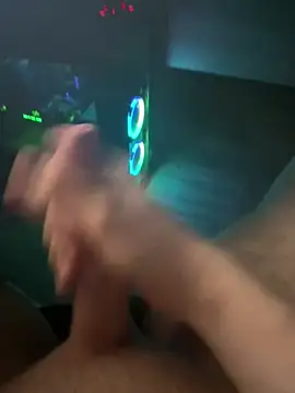 jstntz online show from February 16, 11:12 pm