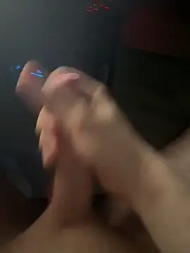 jstntz online show from April 16, 9:39 pm