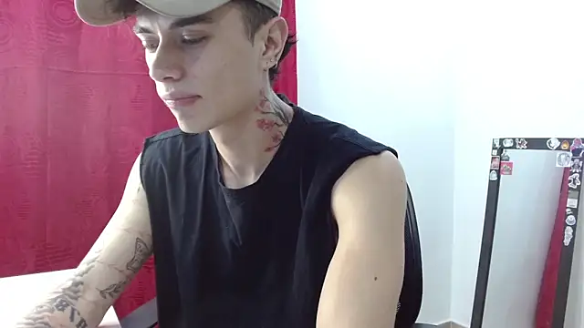 Snapshot of jaico_santos chatting on May 13, 11:44 pm jaico santos online show from May 13, 11:44 pm