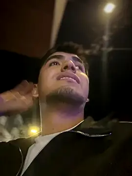 Snapshot of tomy_hot20 chatting on October 30, 12:23 am tomy hot20 online show from October 30, 12:23 am