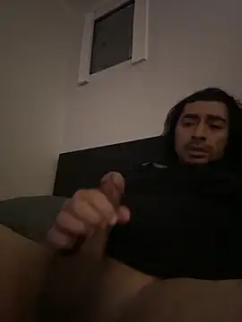 Snapshot of fifthbase007 chatting on October 31, 2:07 pm fifthbase007 online show from October 31, 2:07 pm