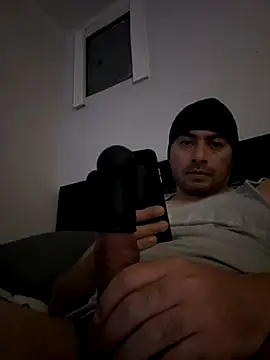 Snapshot of fifthbase007 chatting on November 27, 2:57 am fifthbase007 online show from November 27, 2:57 am