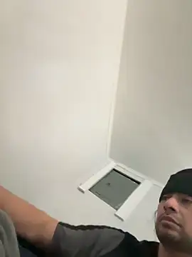 Snapshot of fifthbase007 chatting on February 6, 3:15 pm fifthbase007 online show from February 6, 3:15 pm