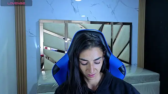 Maily a  online show from February 24, 2:53 am