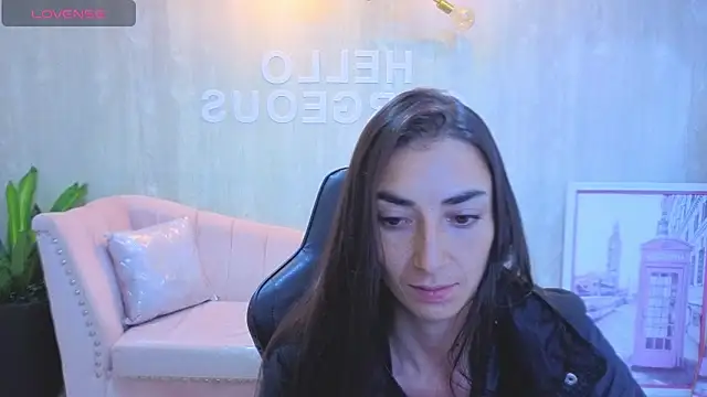 Maily a  online show from April 15, 2:40 am