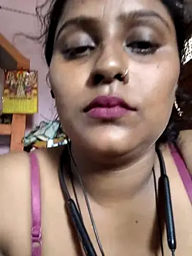 Jasmine Januja online show from May 15, 5:47 am