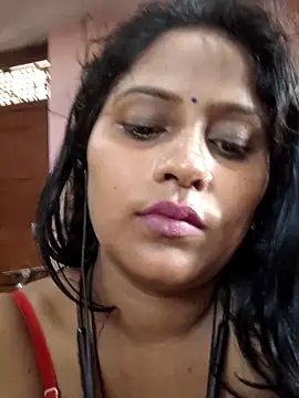 Jasmine Januja online show from May 15, 11:01 pm