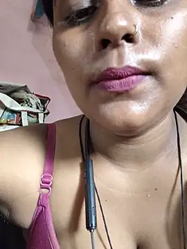 Jasmine Januja online show from May 20, 2:51 am