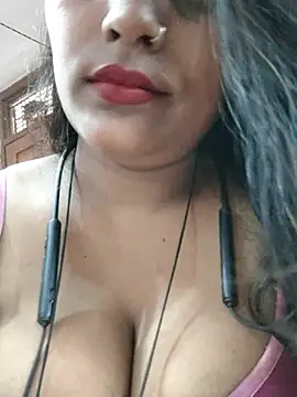 Snapshot of Jasmine_Januja chatting on July 7, 3:53 am Jasmine Januja online show from July 7, 3:53 am