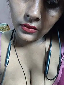 Snapshot of Jasmine_Januja chatting on July 9, 4:49 am Jasmine Januja online show from July 9, 4:49 am