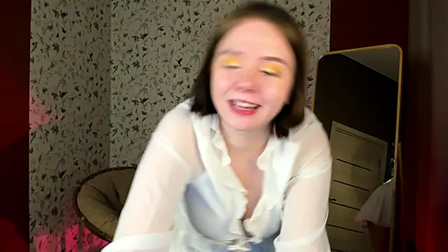 Sophi X online show from December 3, 8:07 pm