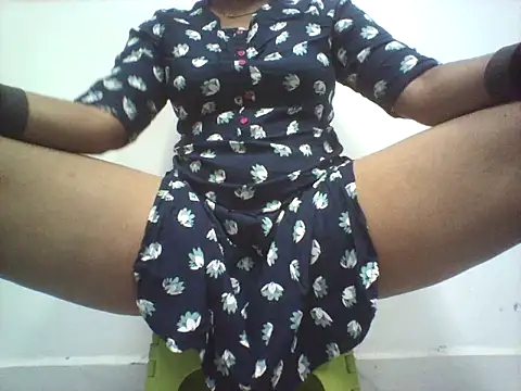 Snapshot of telugu_honey1 chatting on July 21, 5:48 pm telugu honey1 online show from July 21, 5:48 pm