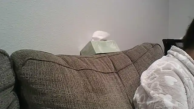 Snapshot of Dallasstar chatting on November 14, 5:50 am Dallasstar online show from November 14, 5:50 am