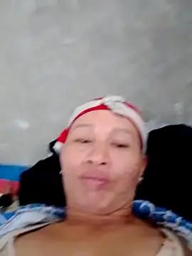 donna-bae online show from February 14, 8:33 am