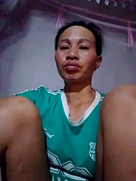 donna-bae online show from March 11, 6:03 pm