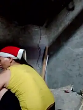 donna-bae online show from April 8, 12:05 pm