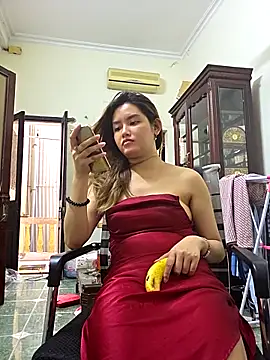 Snapshot of MaiHoang2k chatting on October 9, 5:05 am MaiHoang2k online show from October 9, 5:05 am