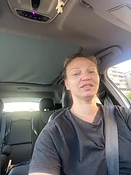 Cristalmegan online show from October 3, 7:27 am