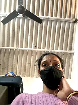 sweetreddy-02 online show from December 3, 8:23 am