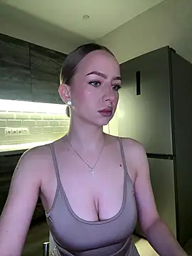 MissOyee online show from January 16, 7:18 pm