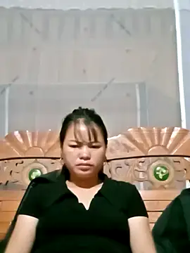 emly-xinh18 online show from October 1, 12:55 pm