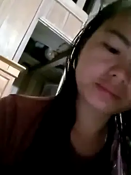 emly-xinh18 online show from October 21, 11:22 am