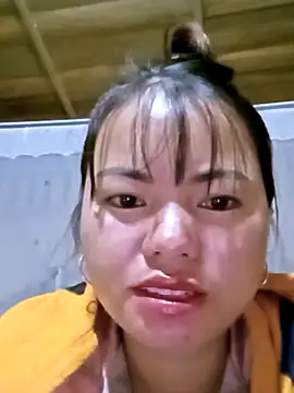 emly-xinh18 online show from October 23, 12:37 pm