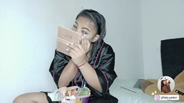 Snapshot of Natashaparker__ chatting on April 27, 8:51 pm Natashaparker online show from April 27, 8:51 pm