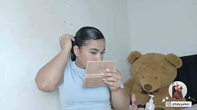 Snapshot of Natashaparker__ chatting on May 8, 8:47 pm Natashaparker online show from May 8, 8:47 pm