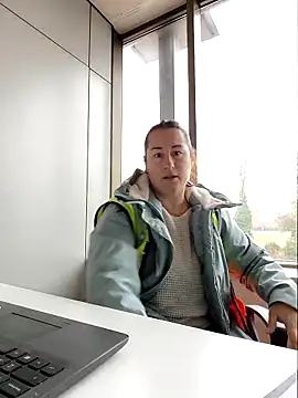 bichota85 online show from December 2, 10:20 am