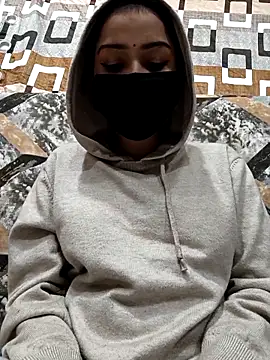 Snapshot of Sophia_James_ chatting on December 18, 6:14 pm Sophia James online show from December 18, 6:14 pm