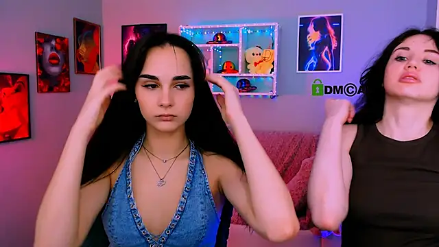 ariana ross7 online show from May 28, 7:33 pm