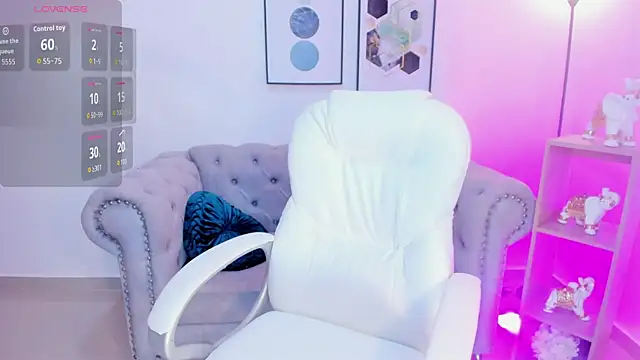 Snapshot of miavegas1 chatting on October 6, 1:14 am miavegas1 online show from October 6, 1:14 am