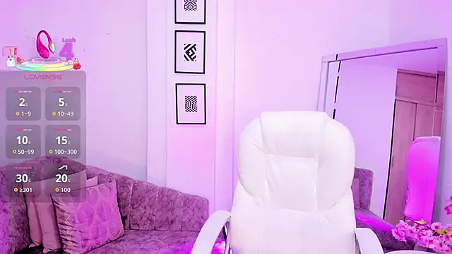 Snapshot of miavegas1 chatting on October 25, 11:32 pm miavegas1 online show from October 25, 11:32 pm