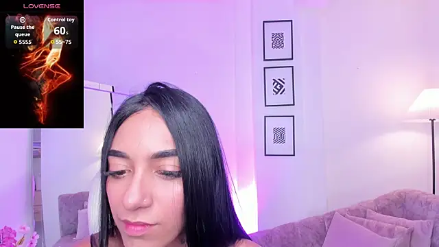 Snapshot of miavegas1 chatting on December 5, 1:03 am miavegas1 online show from December 5, 1:03 am