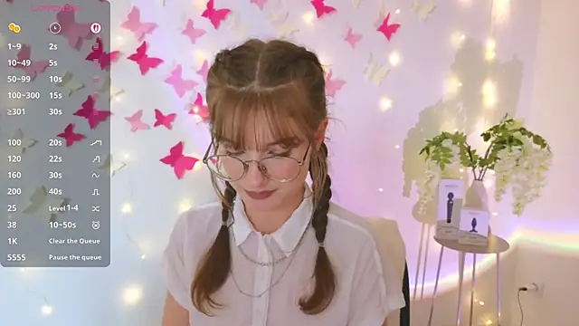 Snapshot of Katyaa_Lover chatting on September 25, 3:38 pm Katyaa Lover online show from September 25, 3:38 pm