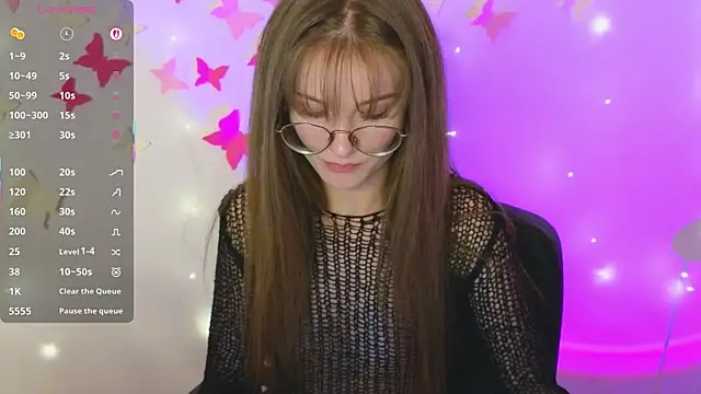 Snapshot of Katyaa_Lover chatting on October 8, 4:48 pm Katyaa Lover online show from October 8, 4:48 pm