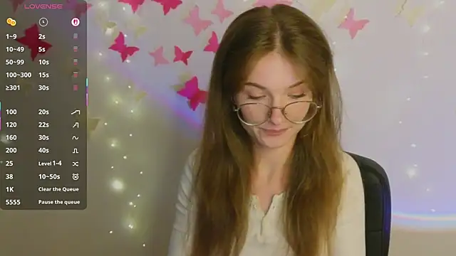 Snapshot of Katyaa_Lover chatting on October 21, 3:24 pm Katyaa Lover online show from October 21, 3:24 pm