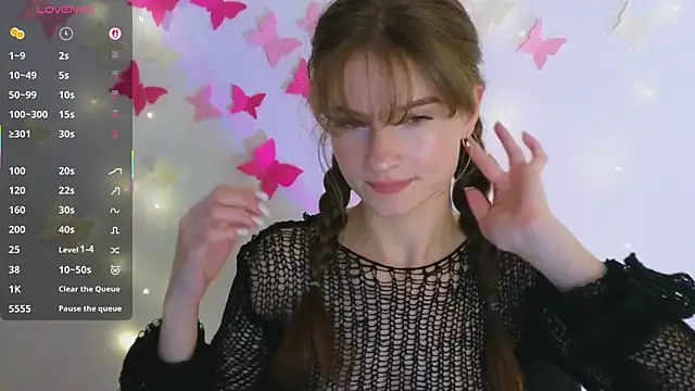 Snapshot of Katyaa_Lover chatting on October 23, 3:33 pm Katyaa Lover online show from October 23, 3:33 pm