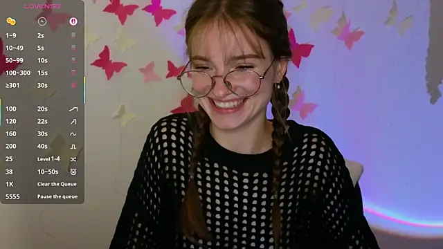 Snapshot of Katyaa_Lover chatting on October 25, 8:14 pm Katyaa Lover online show from October 25, 8:14 pm