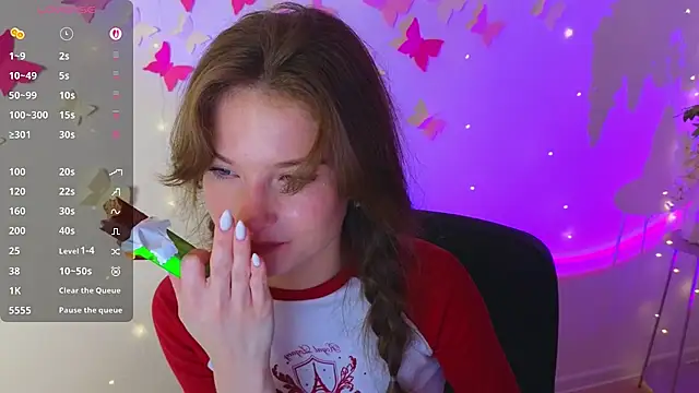 Snapshot of Katyaa_Lover chatting on December 4, 4:16 pm Katyaa Lover online show from December 4, 4:16 pm