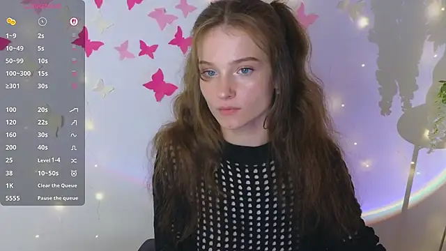 Snapshot of Katyaa_Lover chatting on December 5, 4:36 pm Katyaa Lover online show from December 5, 4:36 pm